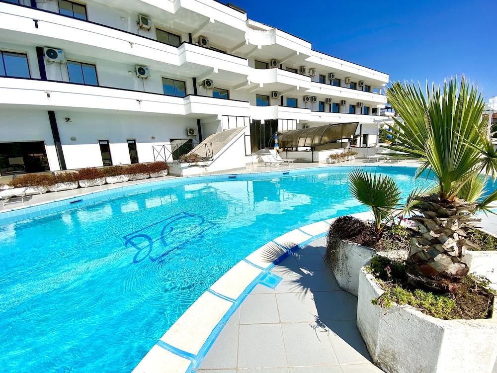 Hotel Club Clorinda Nuova Gestione 2024 파이스툼 외부 사진